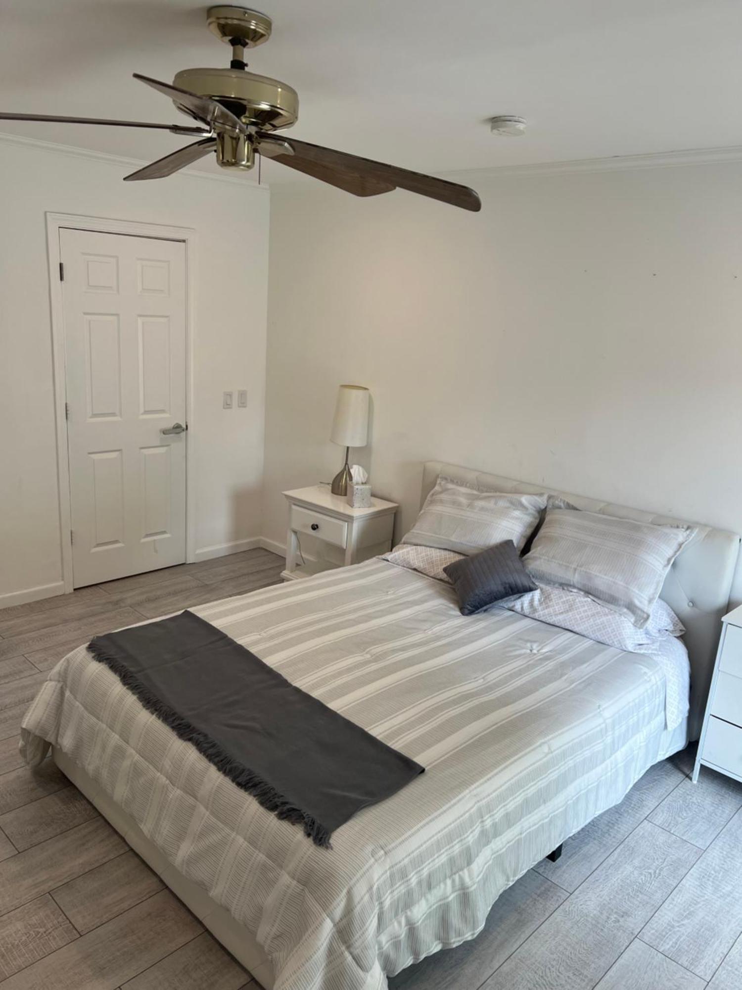 Cozy Private Suite 5 Min From Saint Francis Hospital And Woodland Hills Mall Tulsa Eksteriør billede